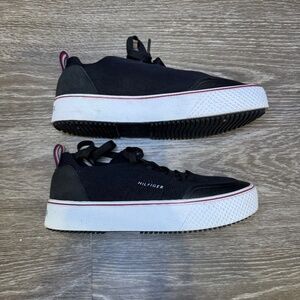 Tommy Hilfiger Women's Size 6.5 shoes